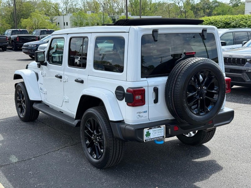 Jeep Wrangler 4xe Vehicle Image 05