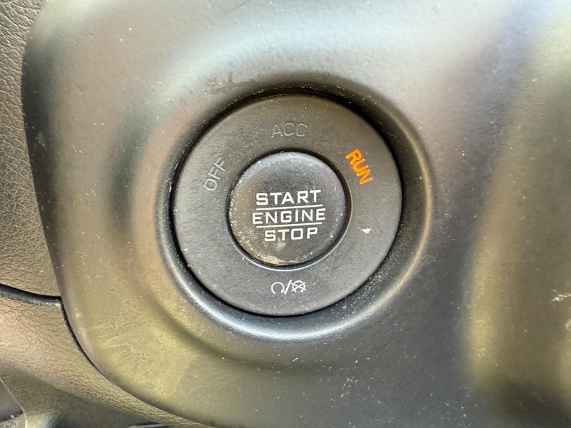 Jeep Wrangler 4xe Vehicle Image 16