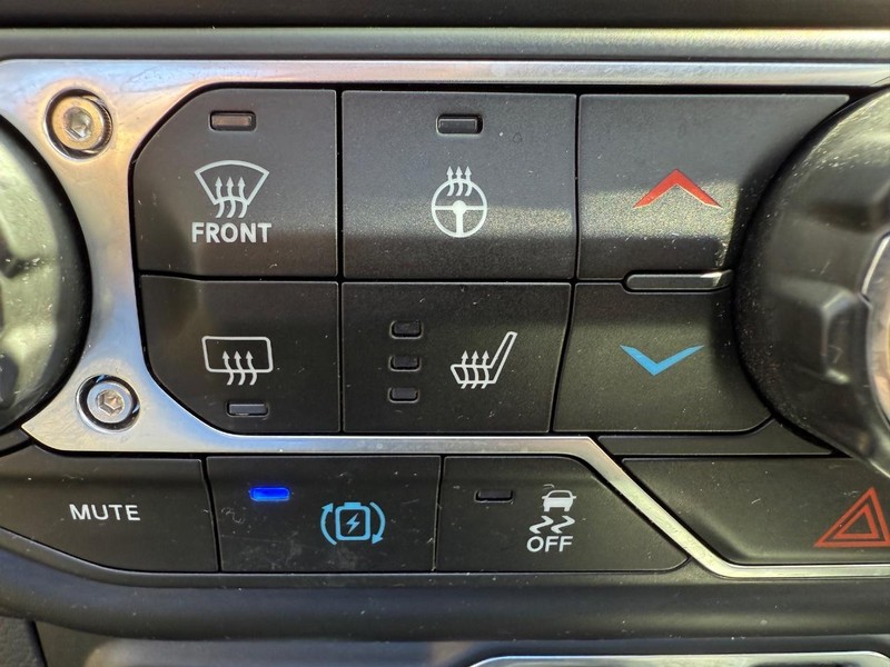 Jeep Wrangler 4xe Vehicle Image 17