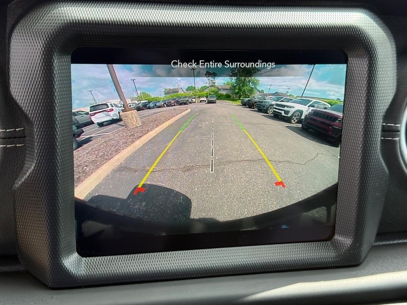 Jeep Wrangler 4xe Vehicle Image 18