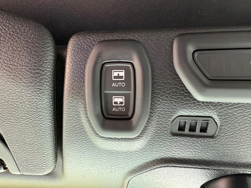 Jeep Wrangler 4xe Vehicle Image 23