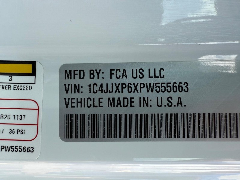 Jeep Wrangler 4xe Vehicle Image 28