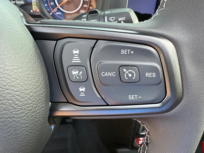 Jeep Wrangler Vehicle Image 09