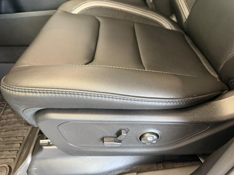 Ram 1500 Vehicle Image 17