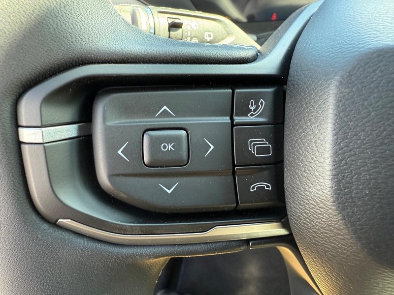 Jeep Cherokee Vehicle Image 08