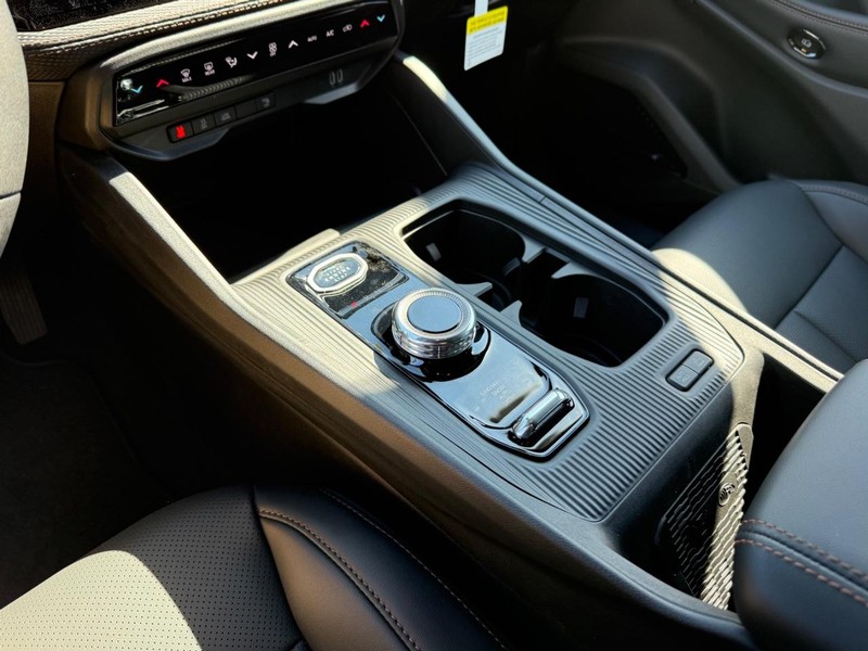 Jeep Cherokee Vehicle Image 13