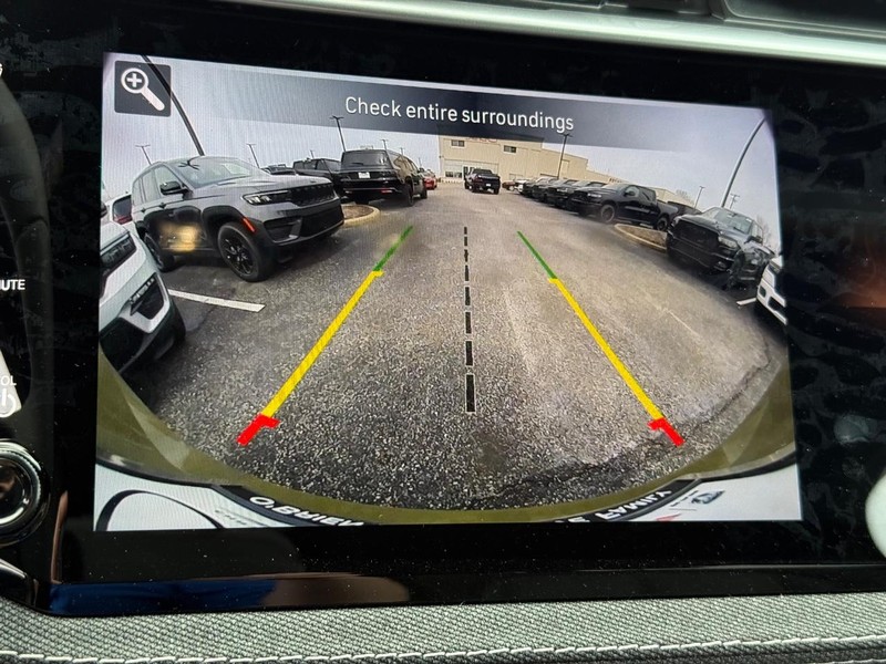 Jeep Cherokee Vehicle Image 11