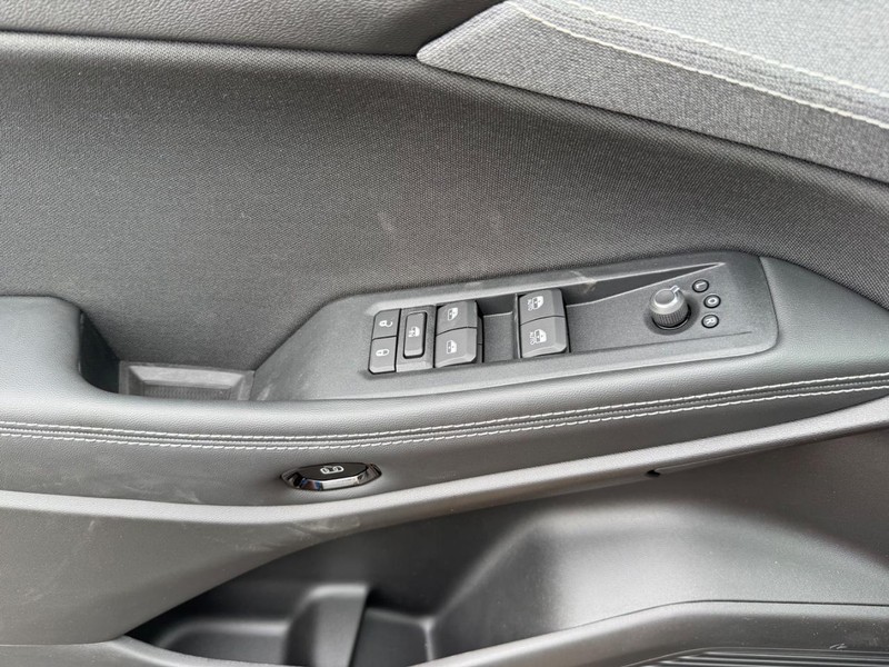 Jeep Cherokee Vehicle Image 16