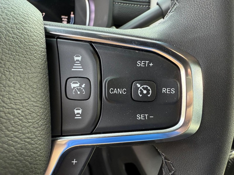 Ram 2500 Vehicle Image 09