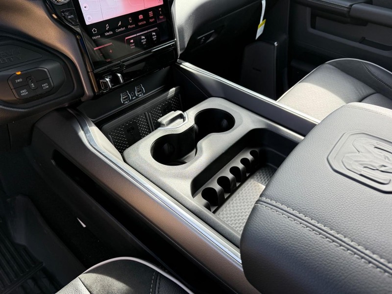 Ram 2500 Vehicle Image 13