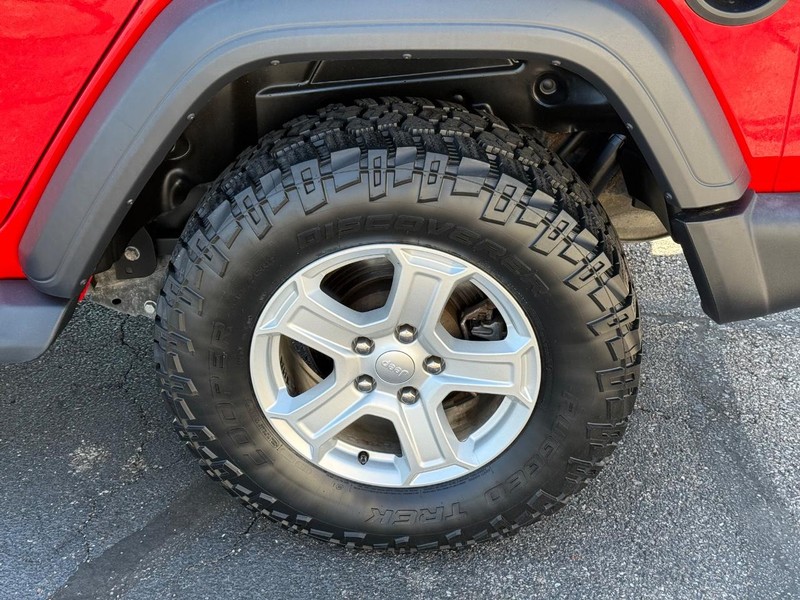 Jeep Wrangler Unlimited Vehicle Image 06