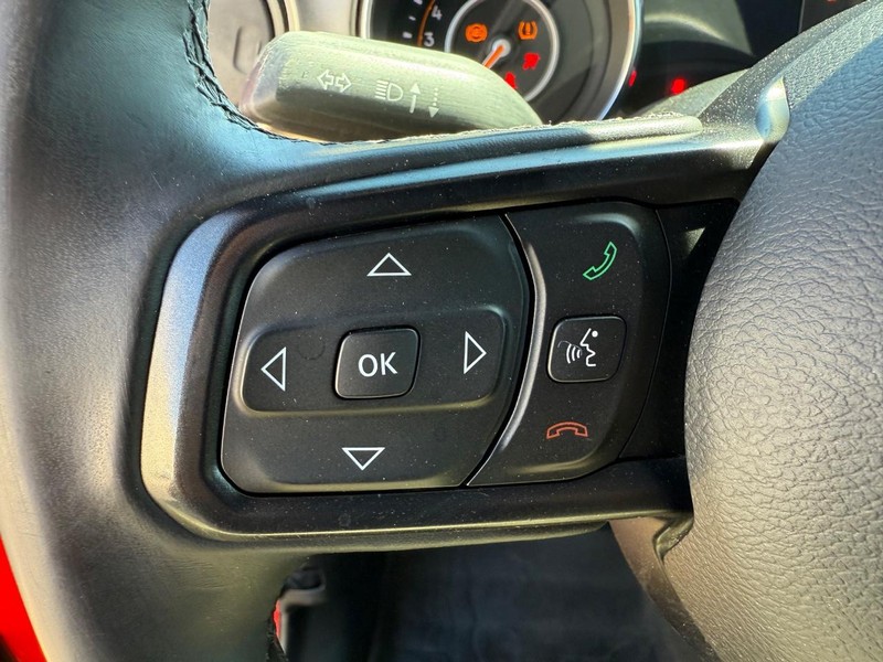 Jeep Wrangler Unlimited Vehicle Image 13