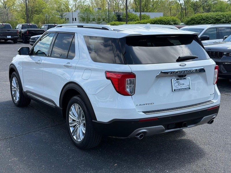 Ford Explorer Vehicle Image 05