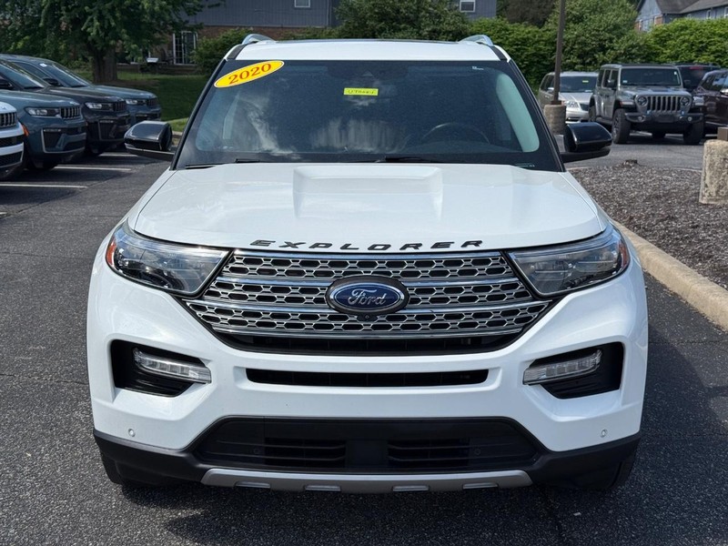 Ford Explorer Vehicle Image 10