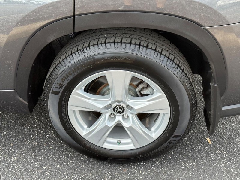 Toyota Highlander Vehicle Image 06
