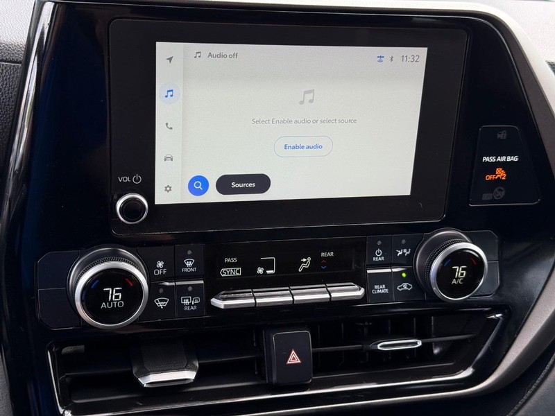 Toyota Highlander Vehicle Image 17