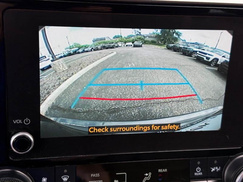 Toyota Highlander Vehicle Image 18