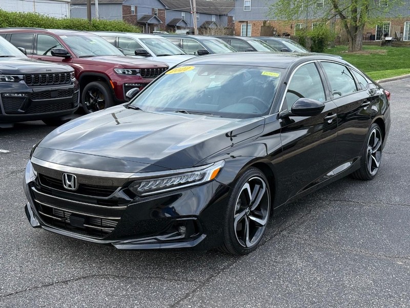 Honda Accord Sedan Vehicle Full-screen Gallery Image 07