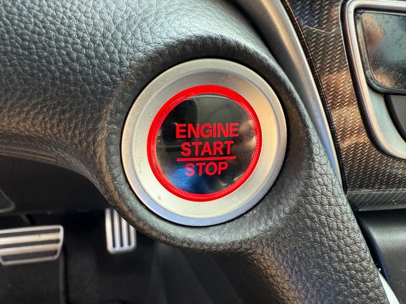 Honda Accord Sedan Vehicle Full-screen Gallery Image 14