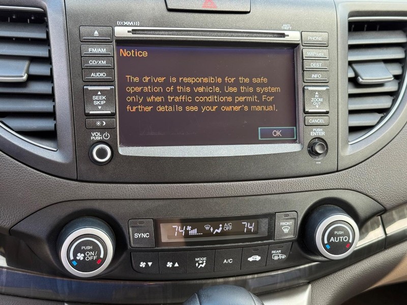 Honda CR-V Vehicle Full-screen Gallery Image 17