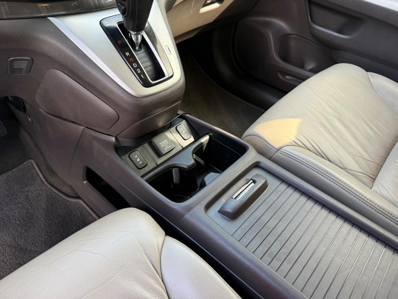 Honda CR-V Vehicle Full-screen Gallery Image 19