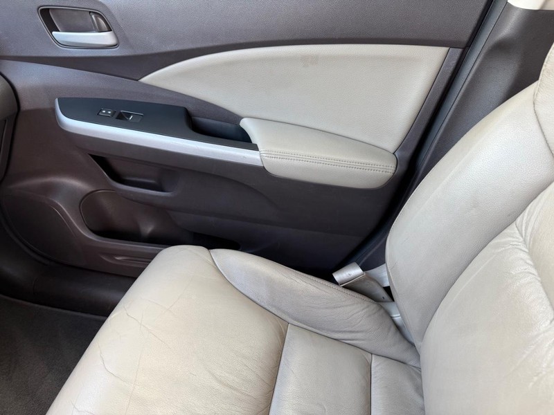 Honda CR-V Vehicle Full-screen Gallery Image 20