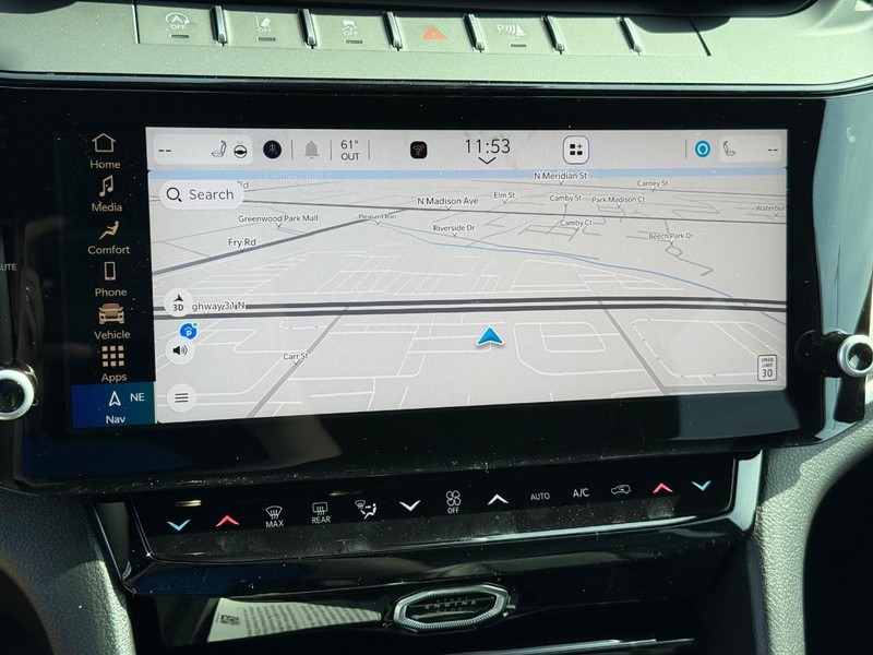 Jeep Grand Cherokee L Vehicle Image 12