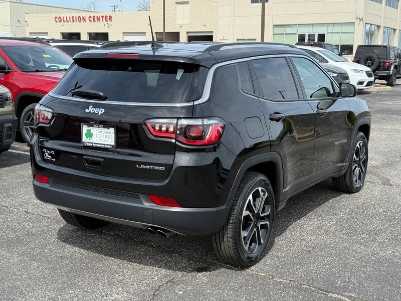 Jeep Compass Vehicle Image 03