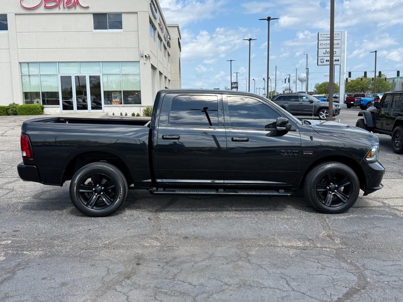 Ram 1500 Vehicle Image 02