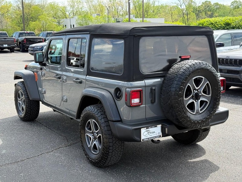 Jeep Wrangler Vehicle Image 05