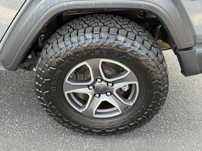 Jeep Wrangler Vehicle Image 06