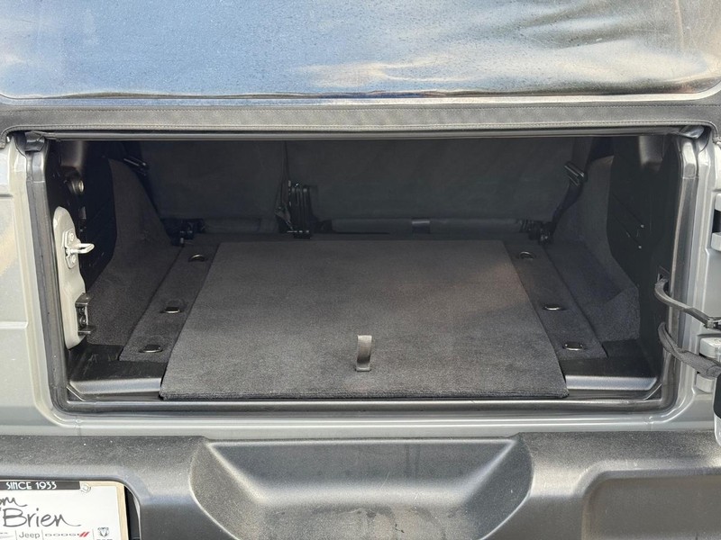 Jeep Wrangler Vehicle Image 07