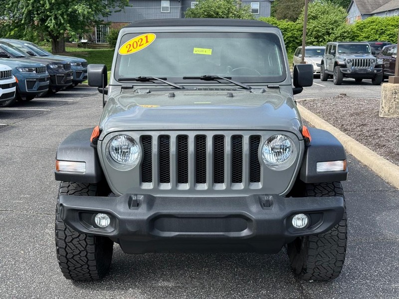 Jeep Wrangler Vehicle Image 09