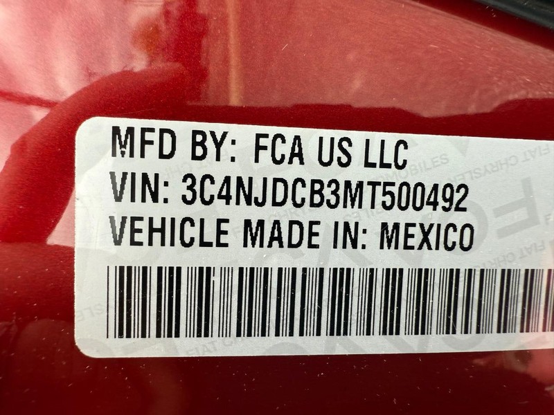 Jeep Compass Vehicle Full-screen Gallery Image 26