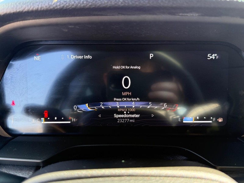Jeep Grand Cherokee L Vehicle Image 26