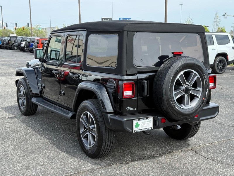 Jeep Wrangler Vehicle Image 05