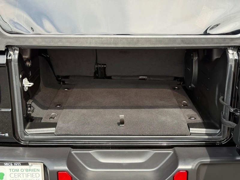 Jeep Wrangler Vehicle Image 07