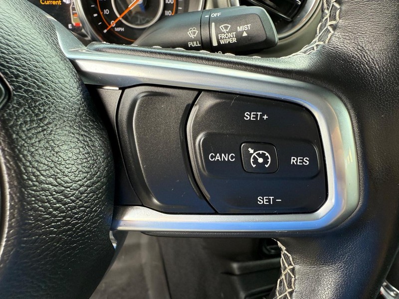 Jeep Wrangler Vehicle Image 14