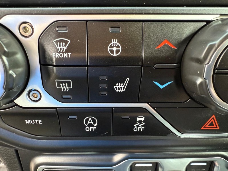 Jeep Wrangler Vehicle Image 16
