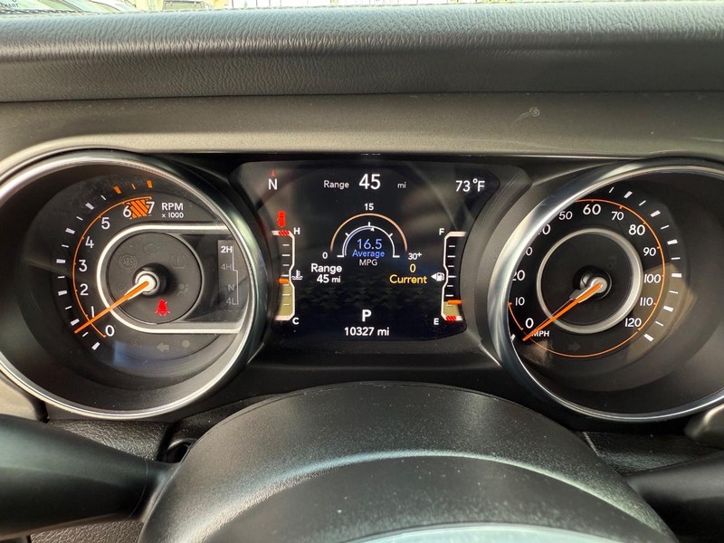 Jeep Wrangler Vehicle Image 22