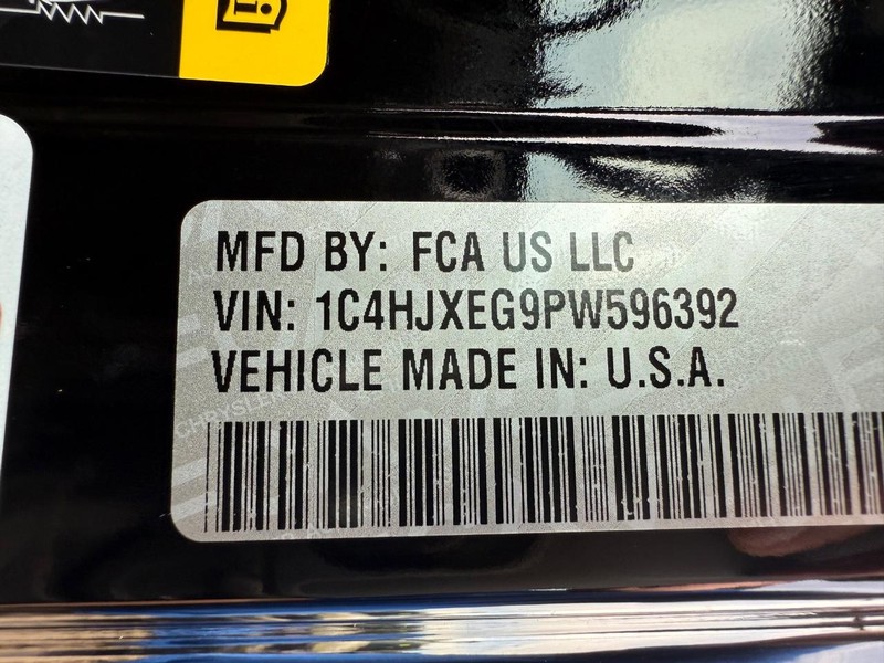 Jeep Wrangler Vehicle Image 26