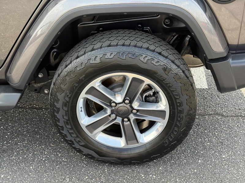 Jeep Wrangler Unlimited Vehicle Image 06