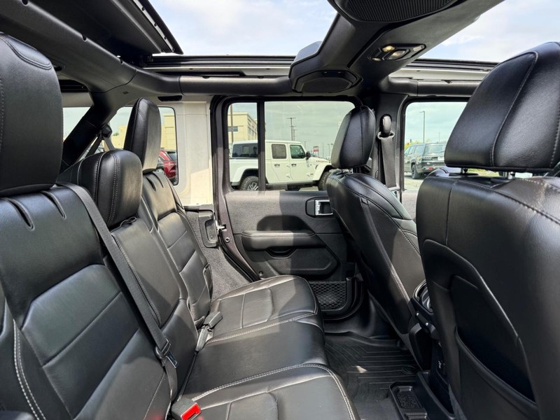 Jeep Wrangler Unlimited Vehicle Image 10