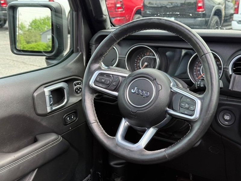 Jeep Wrangler Unlimited Vehicle Image 13