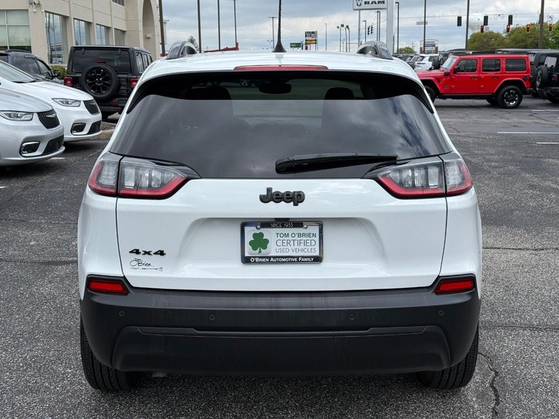 Jeep Cherokee Vehicle Image 04