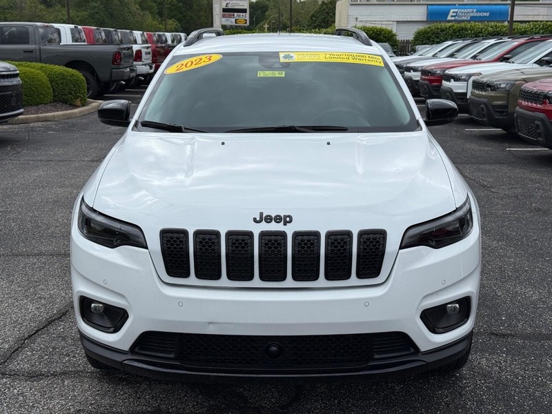 Jeep Cherokee Vehicle Image 10