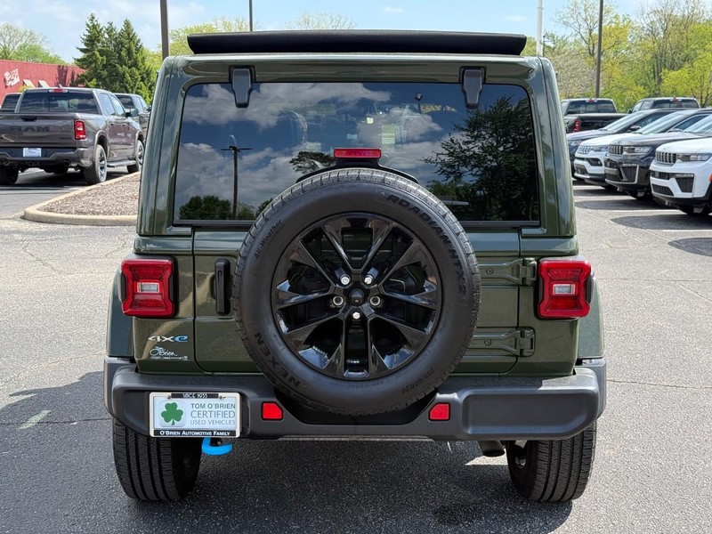 Jeep Wrangler 4xe Vehicle Image 04