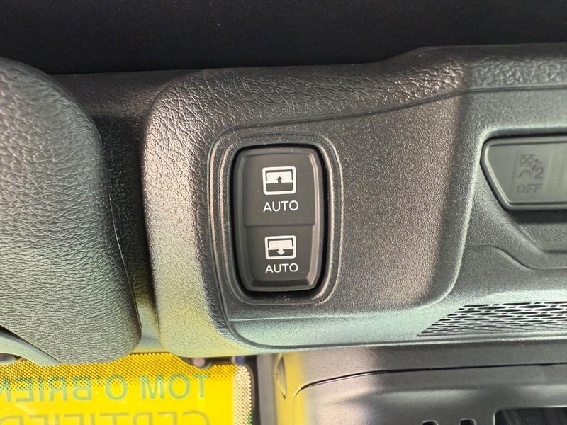 Jeep Wrangler 4xe Vehicle Image 23