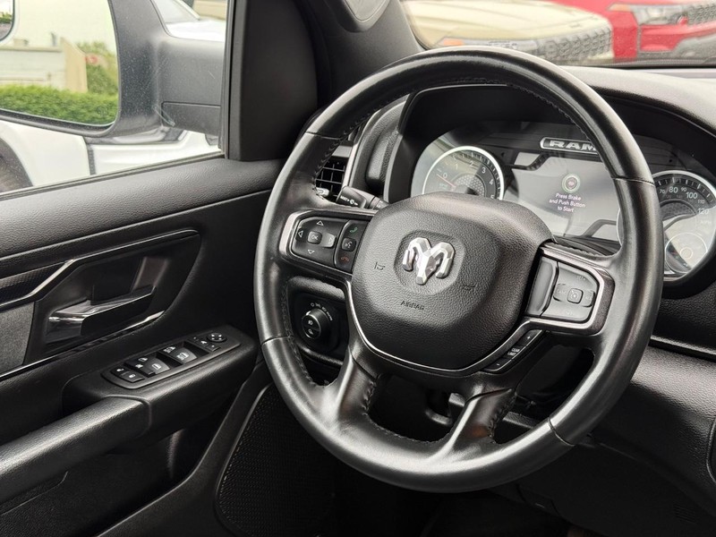 Ram 1500 Vehicle Image 12