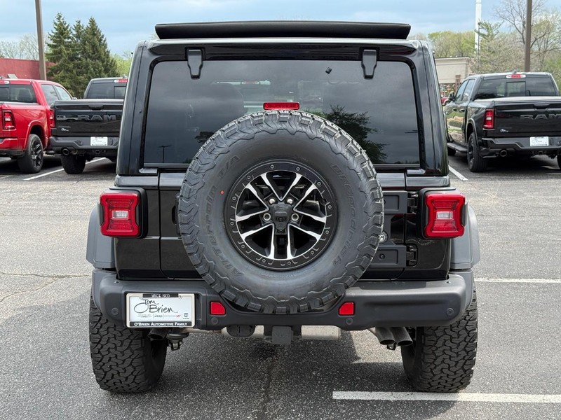 Jeep Wrangler Vehicle Image 04